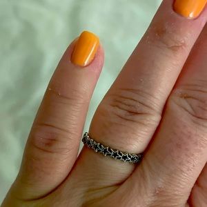 Pandora Band of Asymmetric Stars Ring